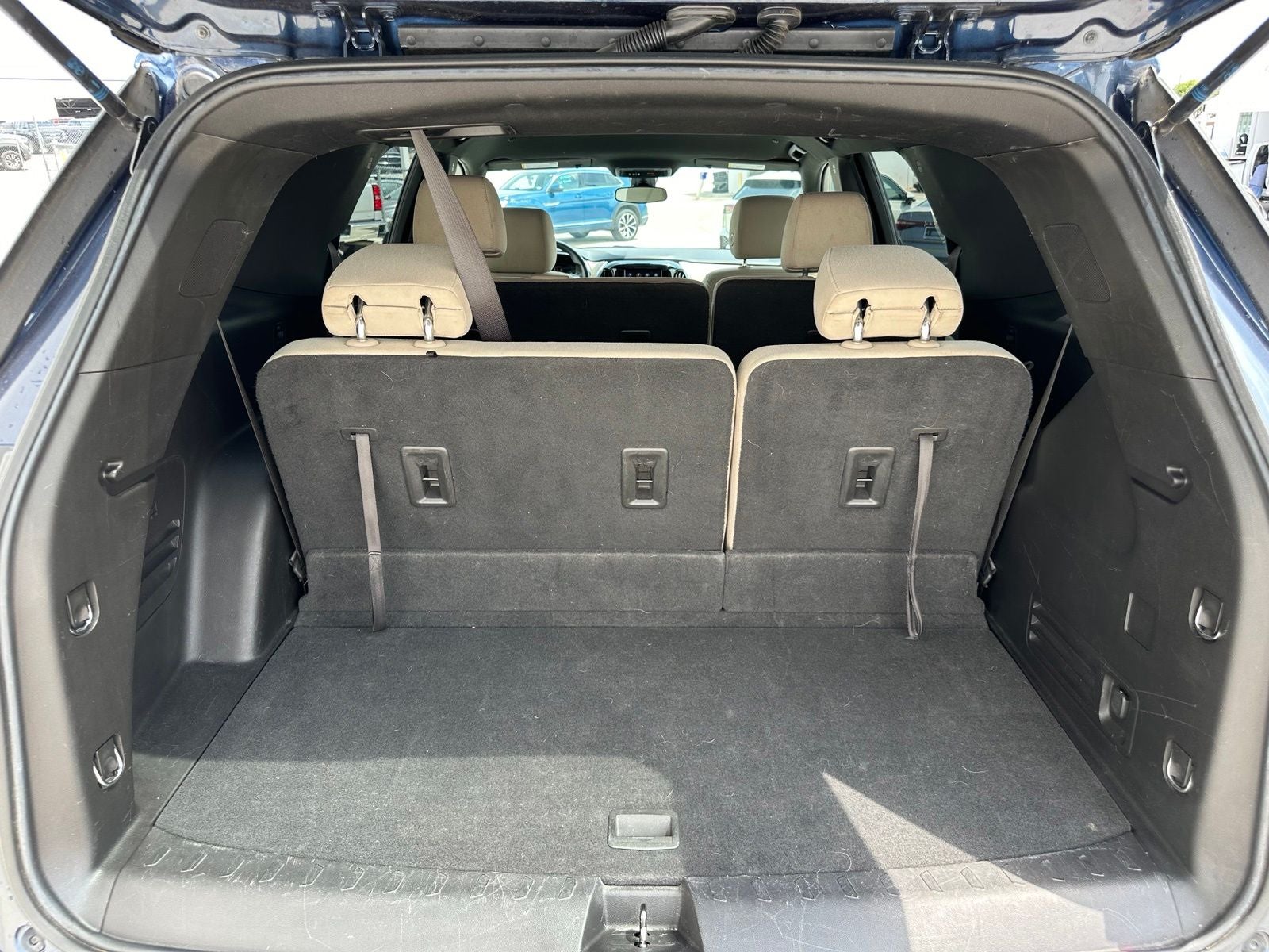 2022 Chevrolet Traverse LS