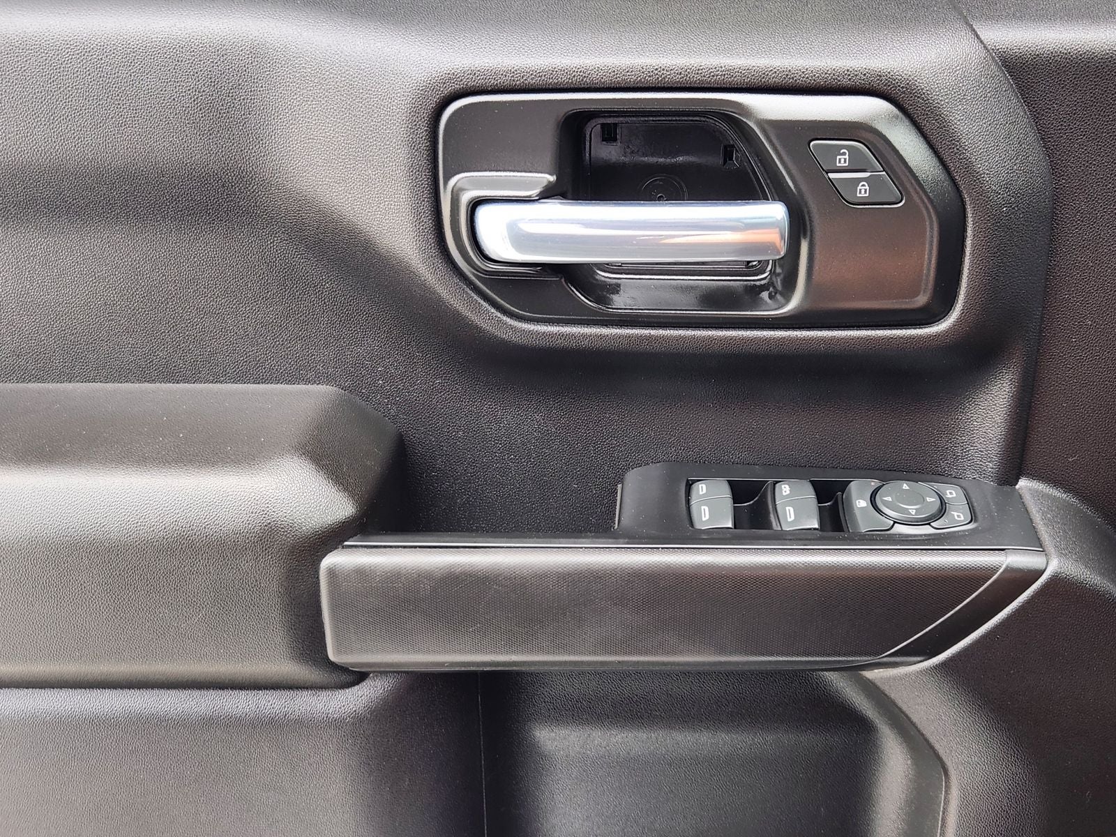 2023 Chevrolet Silverado 1500 4WD Crew Cab Standard Bed Custom Trail Boss