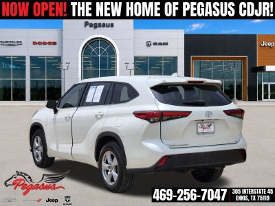 2021 Toyota Highlander LE