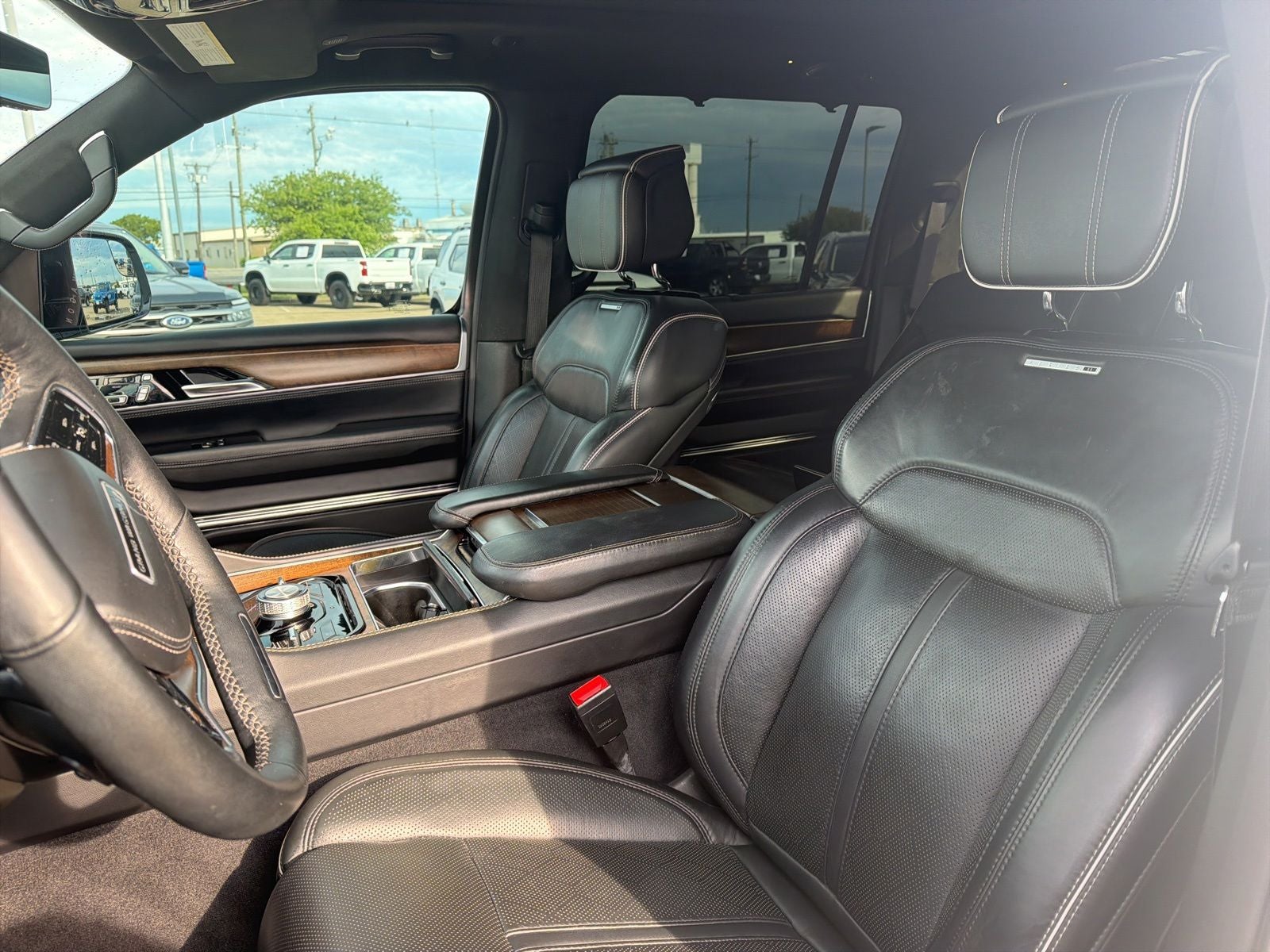 2023 Jeep Grand Wagoneer L Series II 4x4