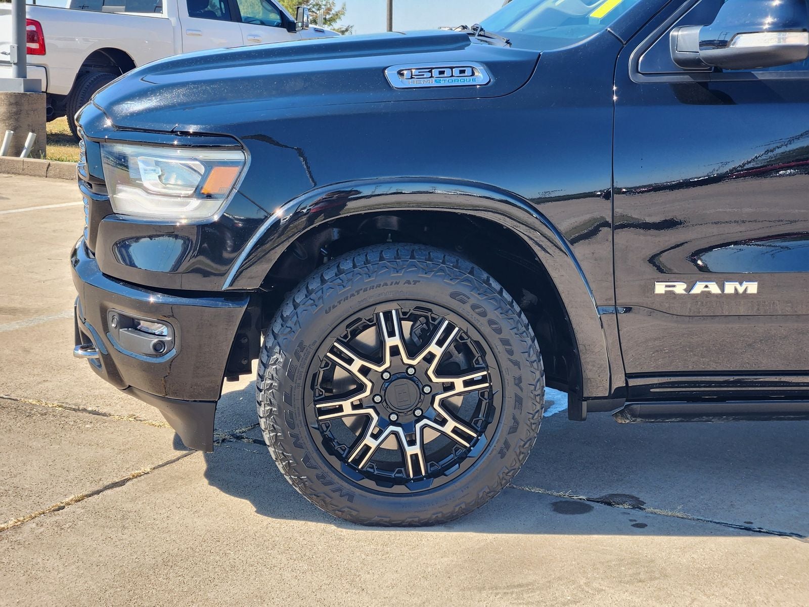 2021 RAM Ram 1500 Laramie Crew Cab 4x2 5'7' Box