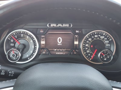 2021 RAM Ram 1500 Laramie Crew Cab 4x2 5'7' Box