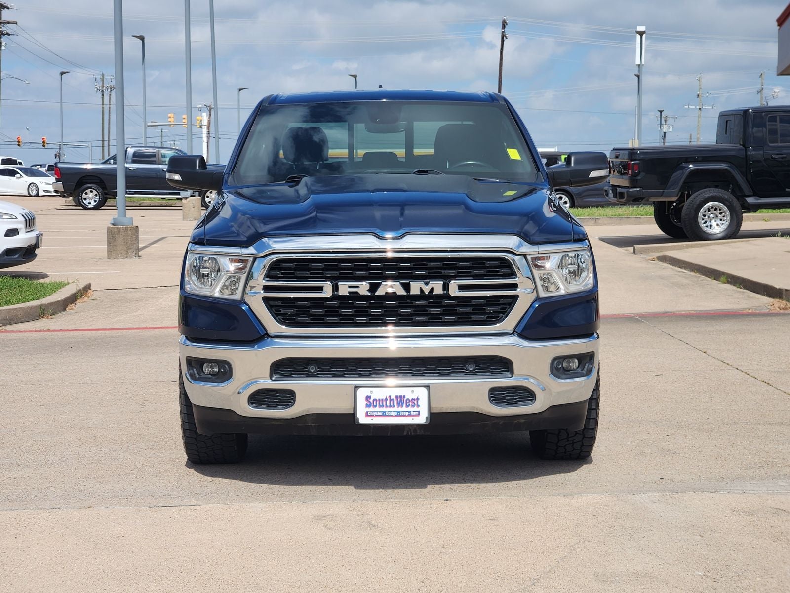 2022 RAM Ram 1500 Lone Star Crew Cab 4x4 5'7' Box