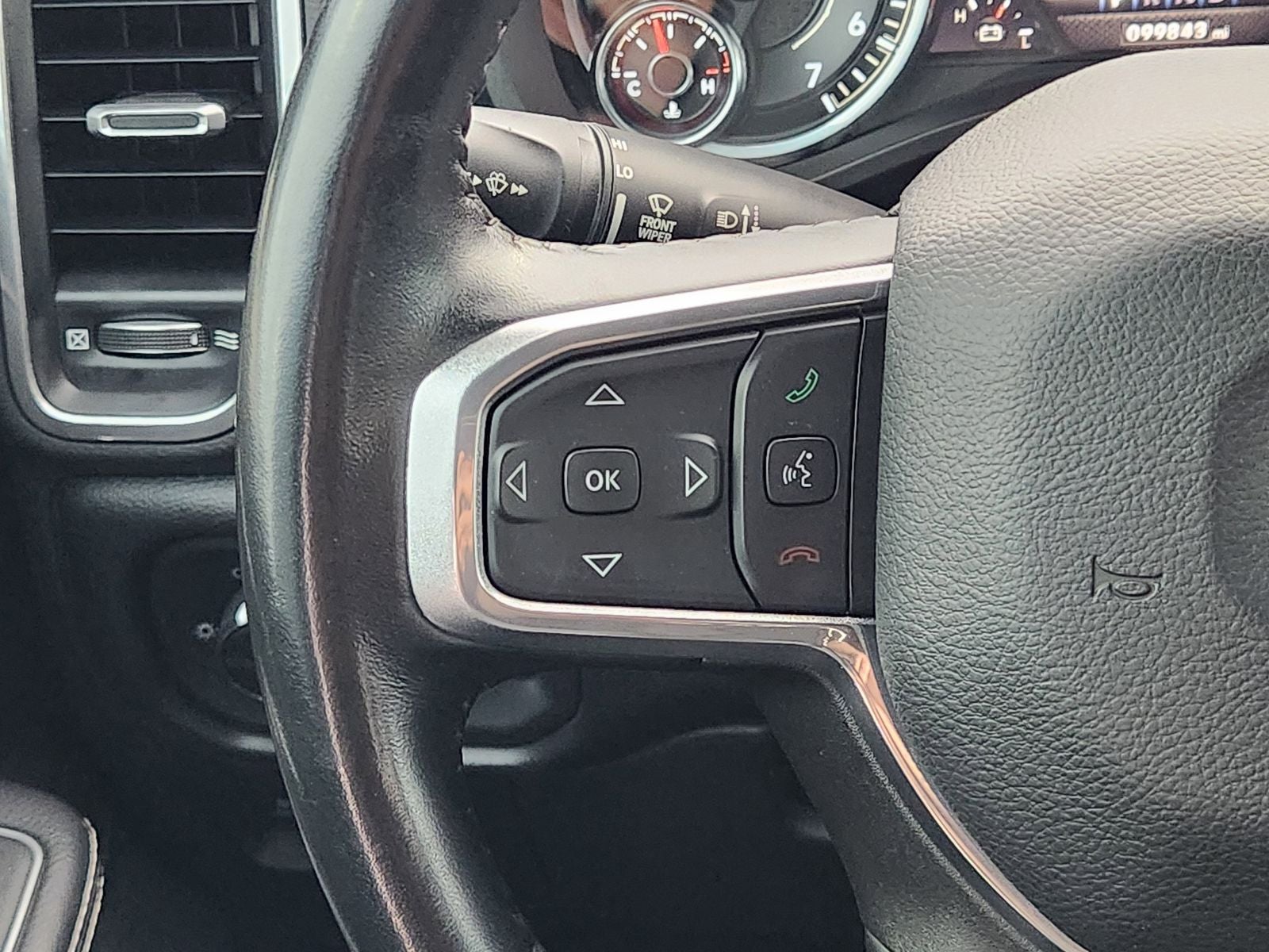 2022 RAM Ram 1500 Laramie Crew Cab 4x4 5'7' Box