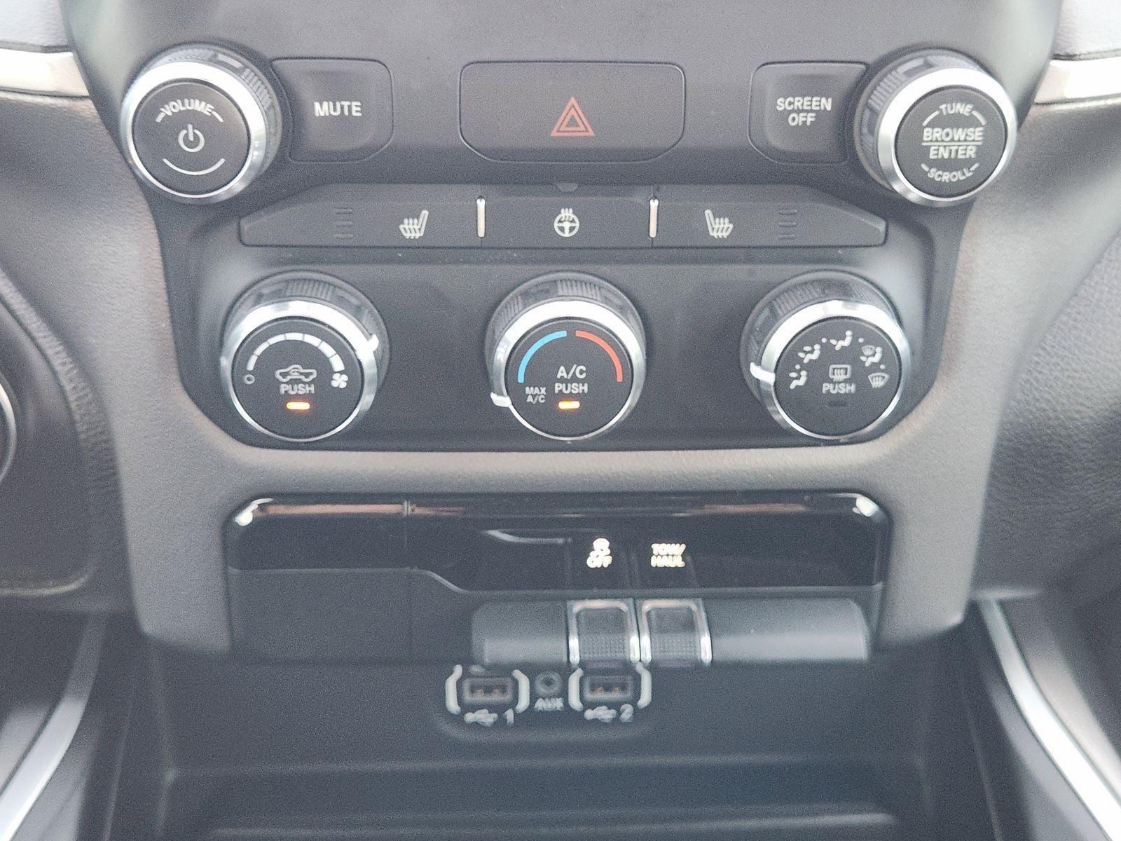 2023 RAM Ram 1500 Big Horn Crew Cab 4x4 6'4' Box