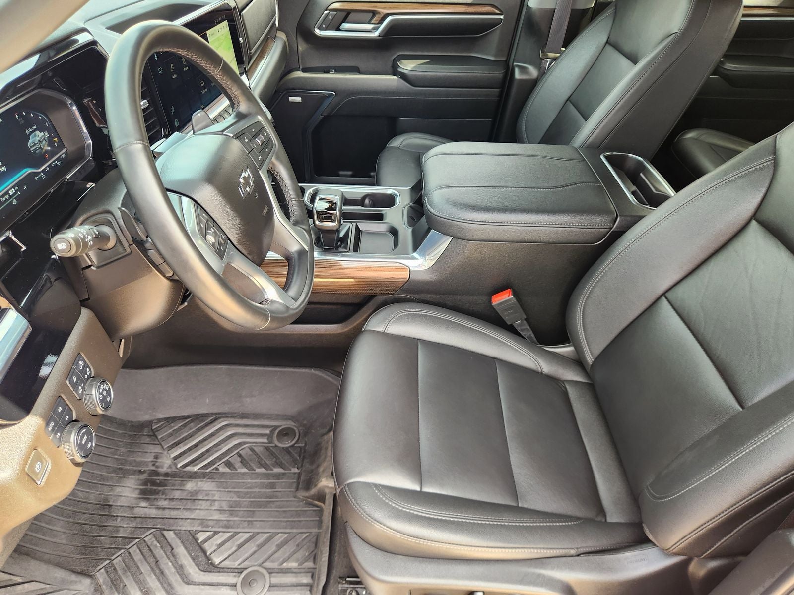 2023 Chevrolet Silverado 1500 4WD Crew Cab Short Bed RST