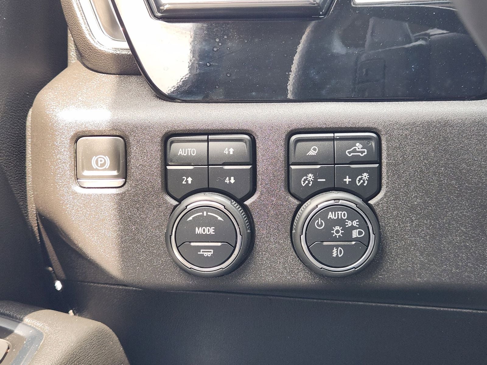 2023 Chevrolet Silverado 1500 4WD Crew Cab Short Bed RST
