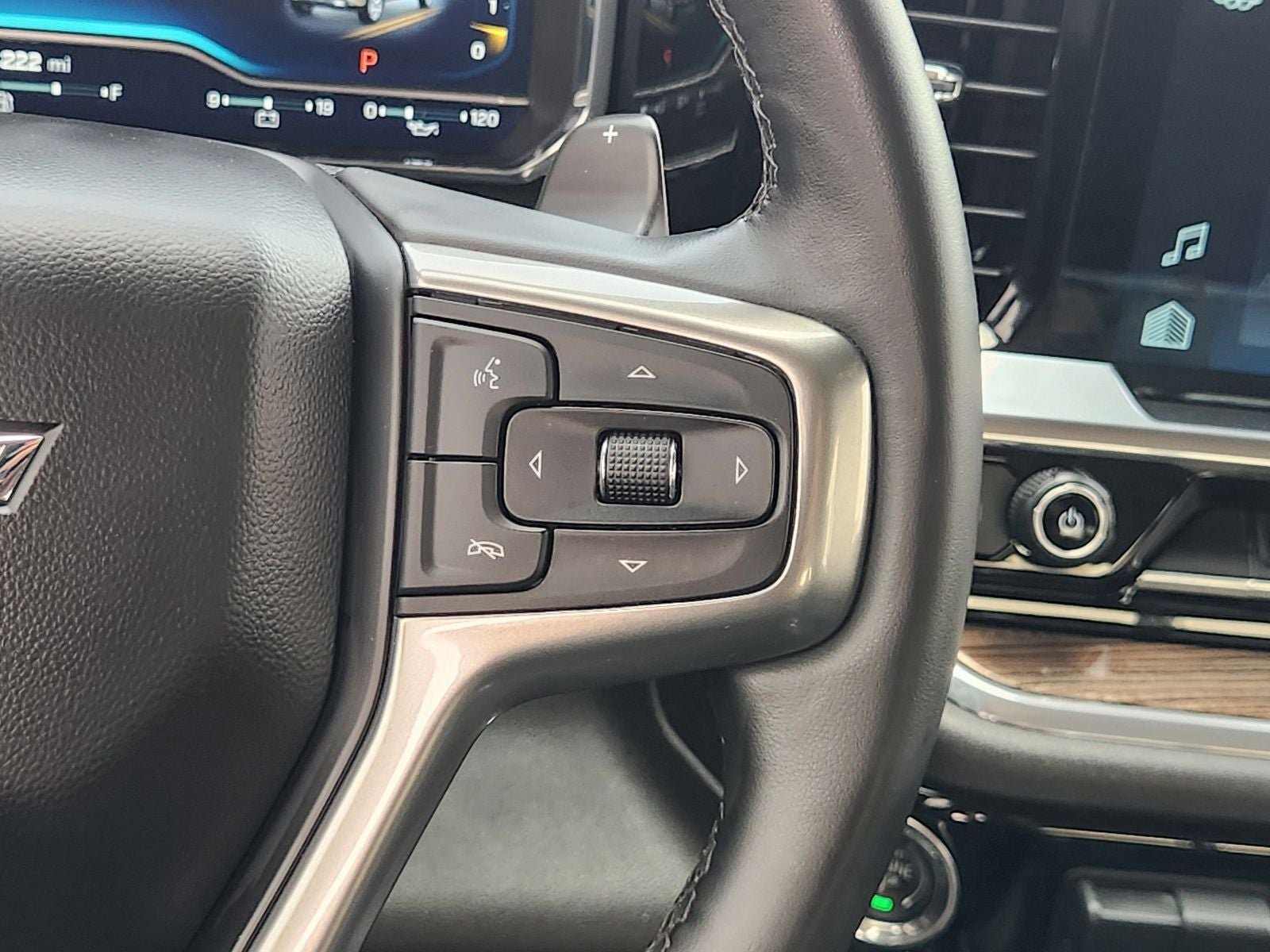 2023 Chevrolet Silverado 1500 4WD Crew Cab Short Bed RST