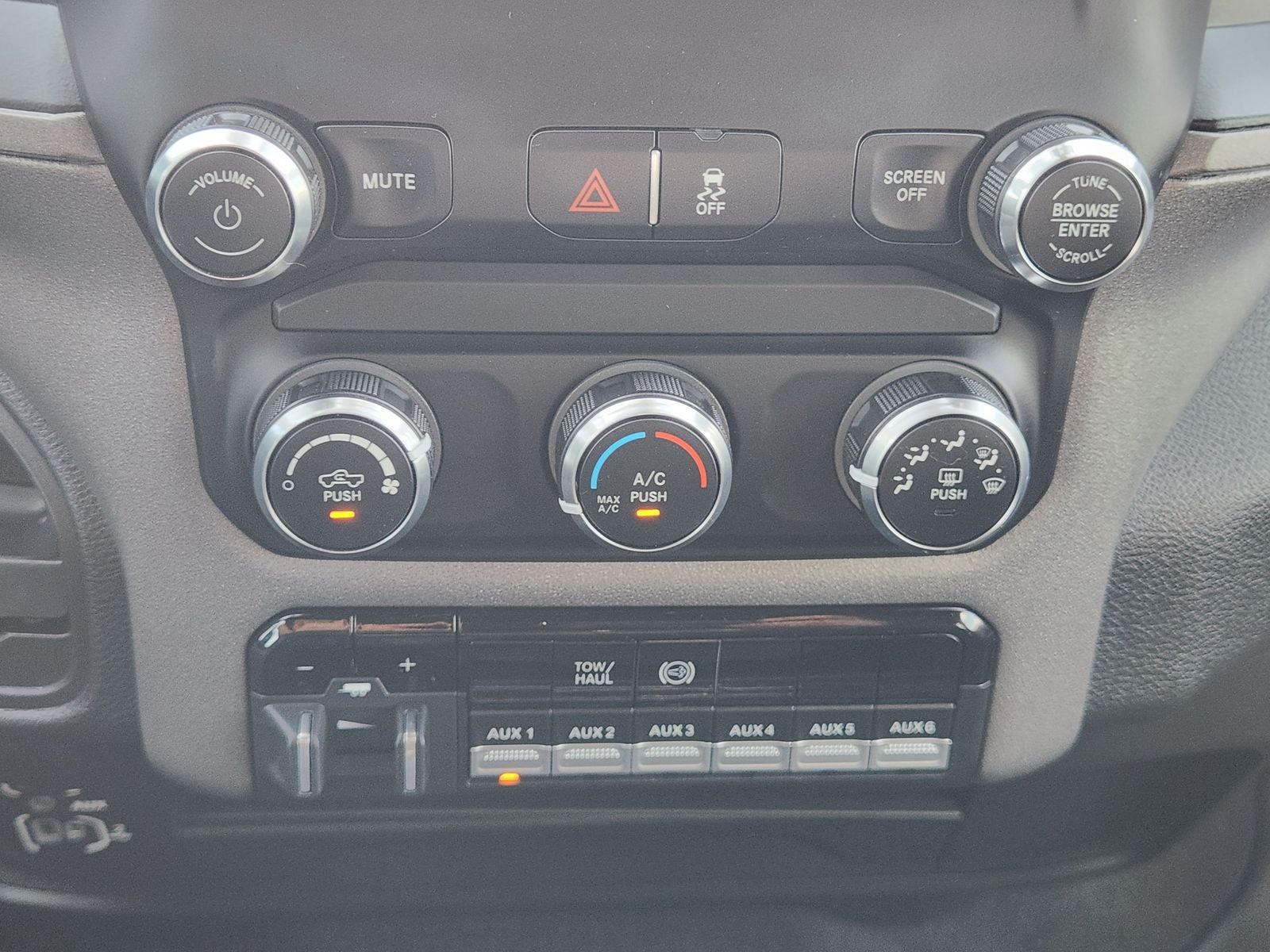 2021 RAM Ram 2500 Tradesman Crew Cab 4x4 6'4' Box