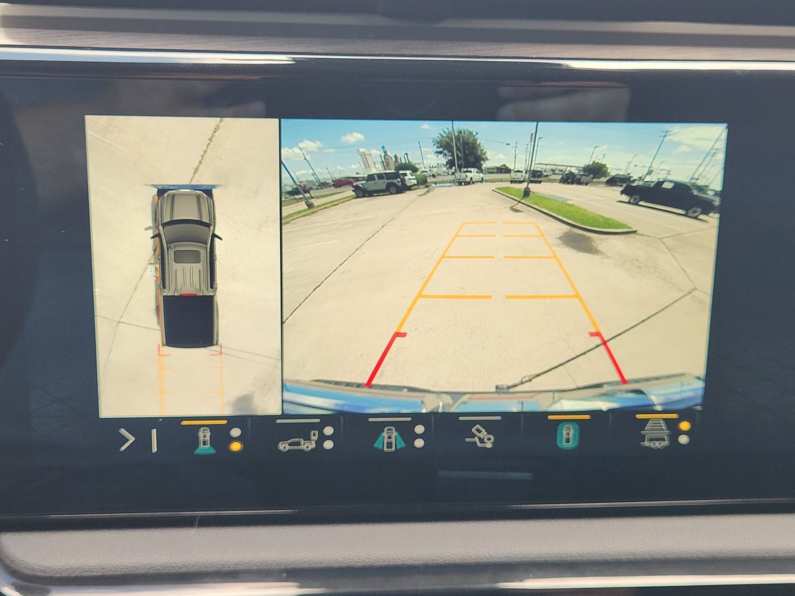 2023 GMC Sierra 1500 4WD Crew Cab Short Box AT4