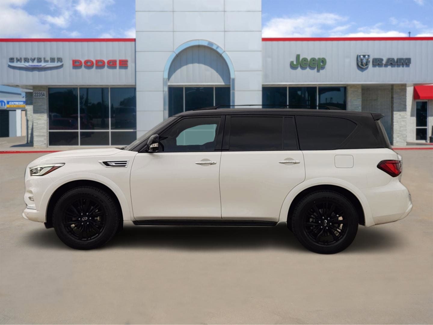 2021 INFINITI QX80 LUXE