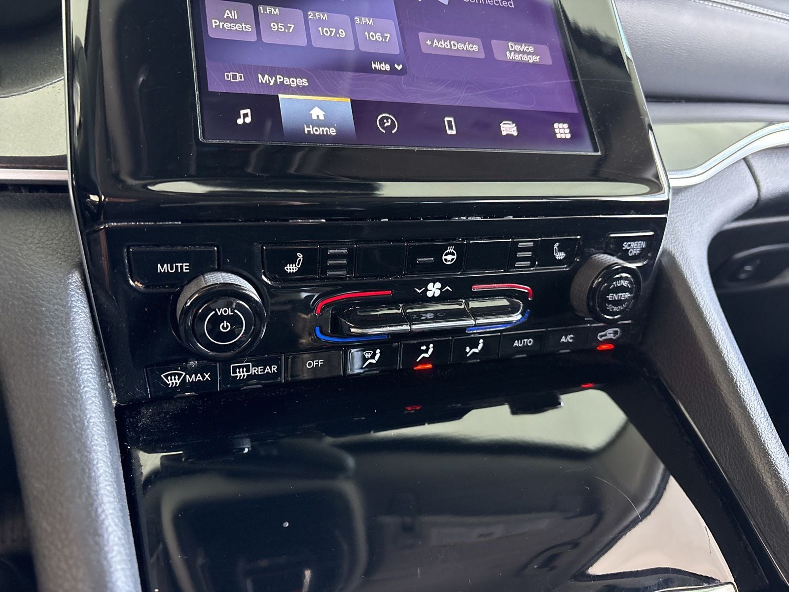 2021 Jeep Grand Cherokee L Laredo 4x2