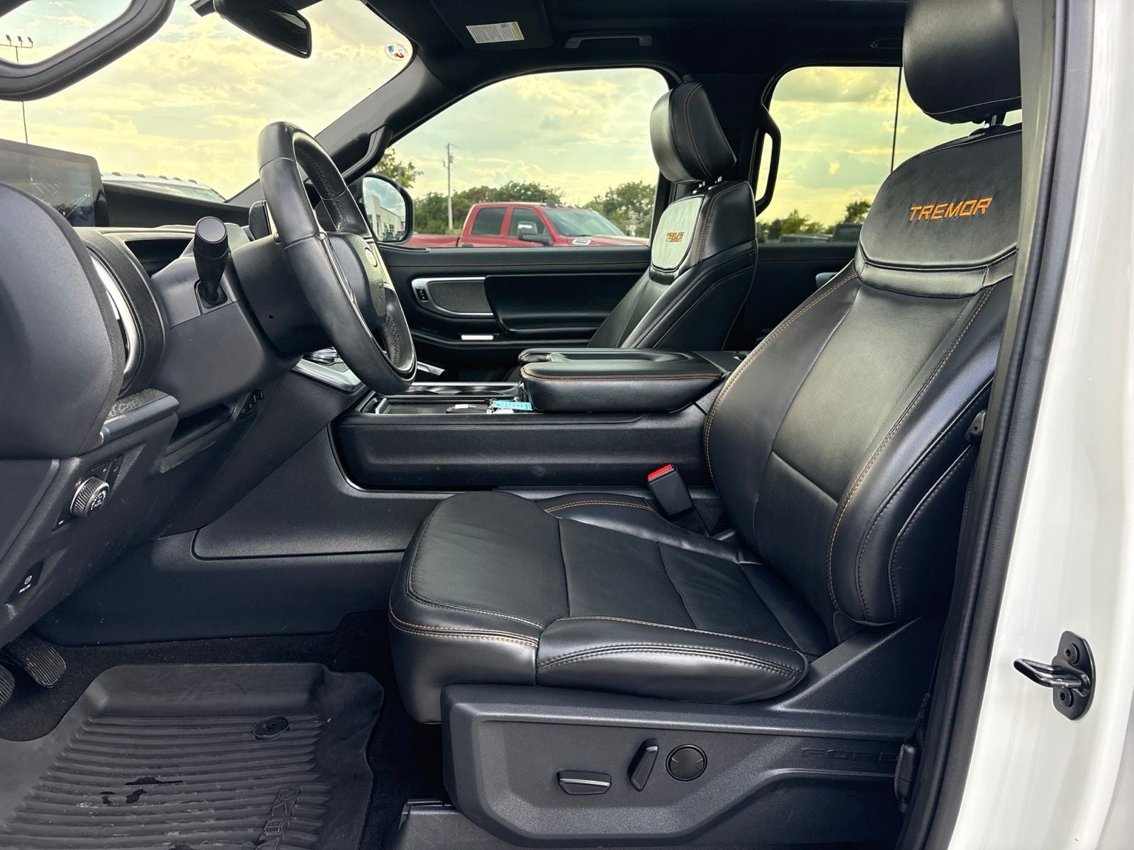 2025 Ford Expedition Tremor