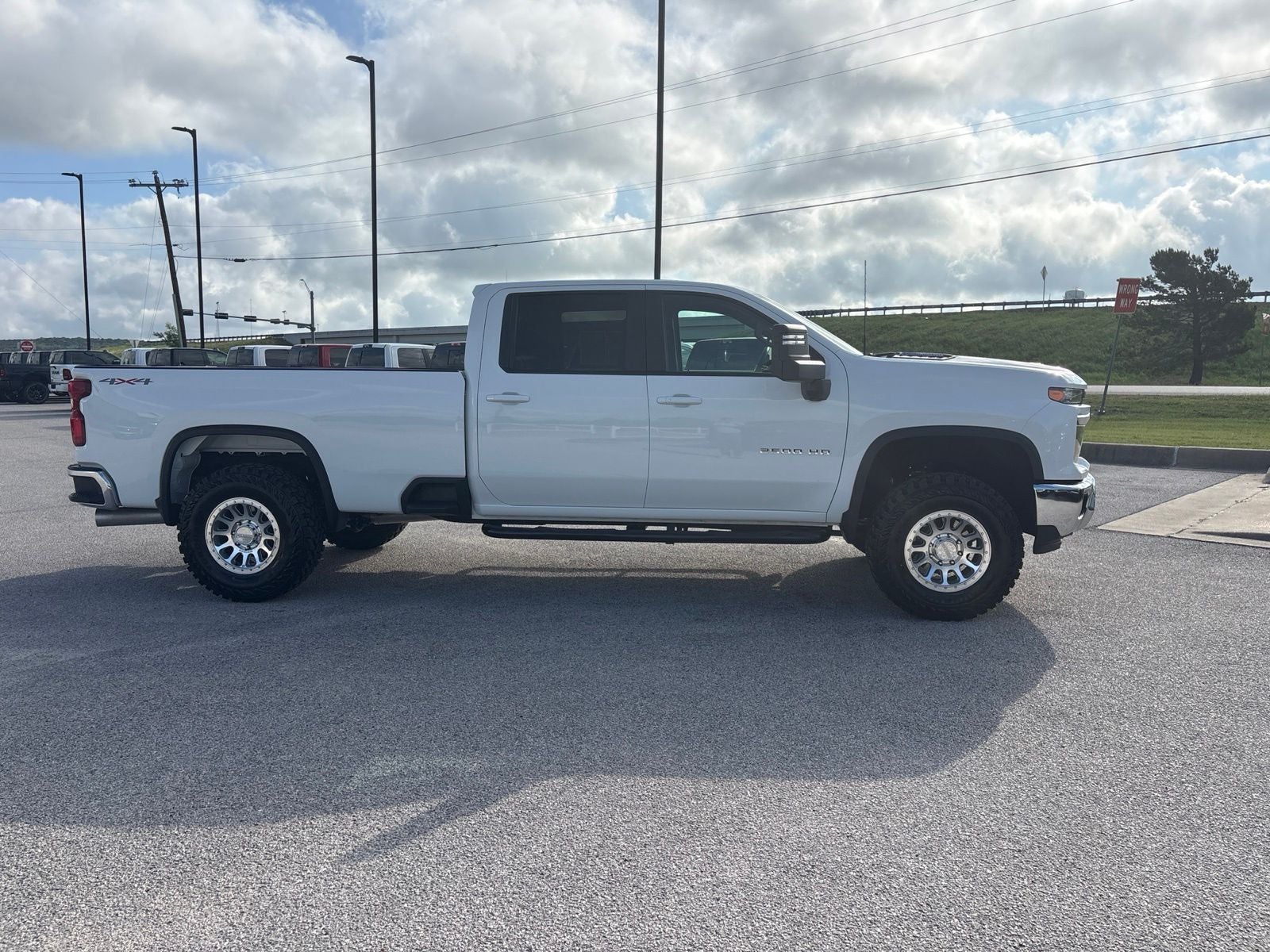 2025 Chevrolet Silverado 2500HD 4WD Crew Cab Long Bed LT
