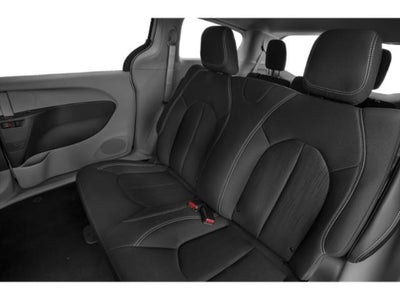 2020 Chrysler Voyager LX