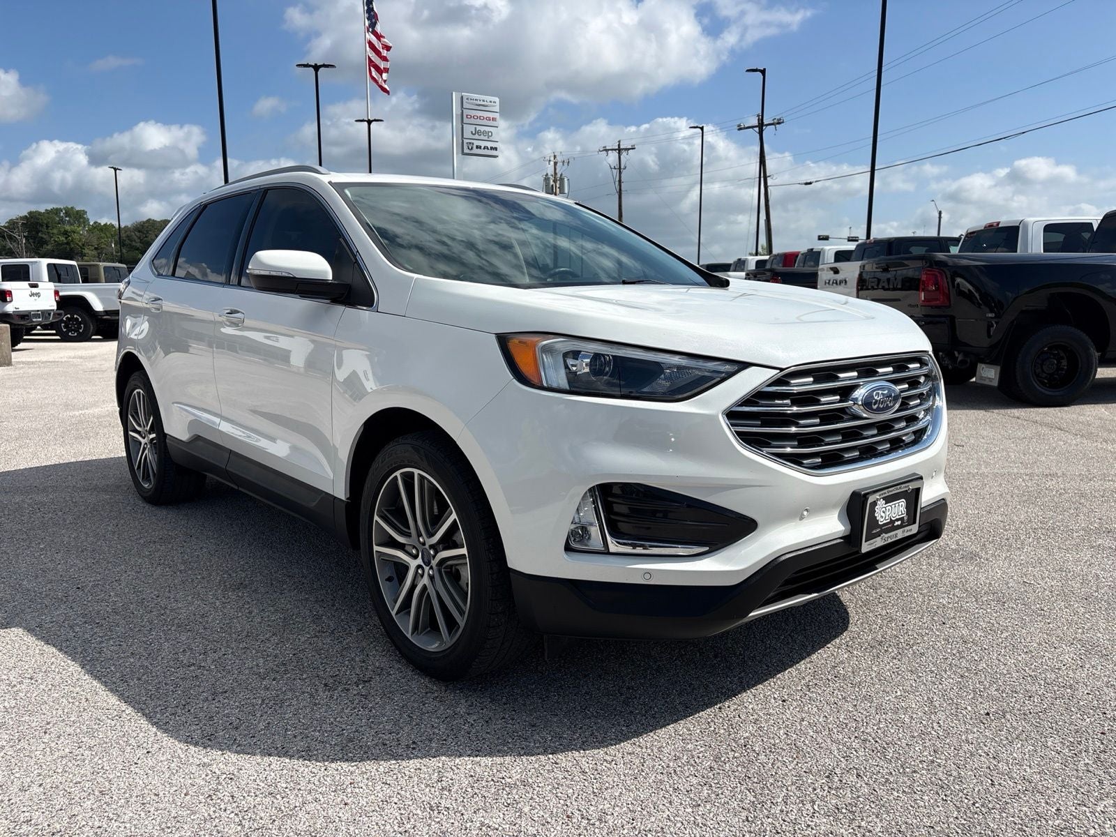 2022 Ford Edge Titanium