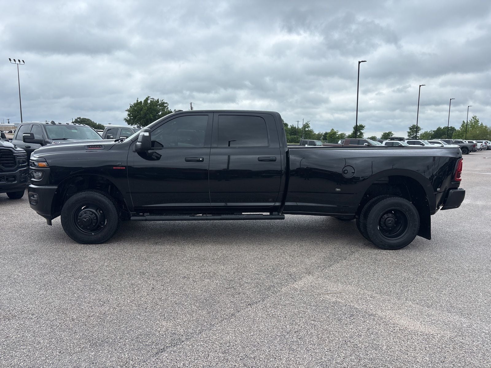 2025 RAM Ram 3500 Tradesman Crew Cab 4x4 8' Box