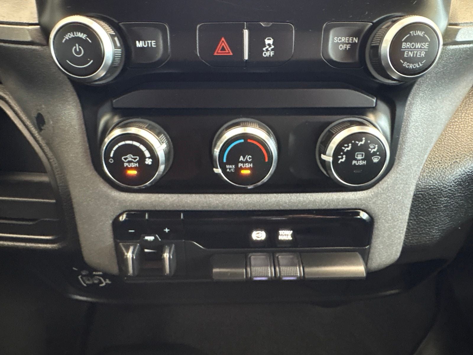 2024 RAM Ram 2500 Tradesman Crew Cab 4x4 6'4' Box