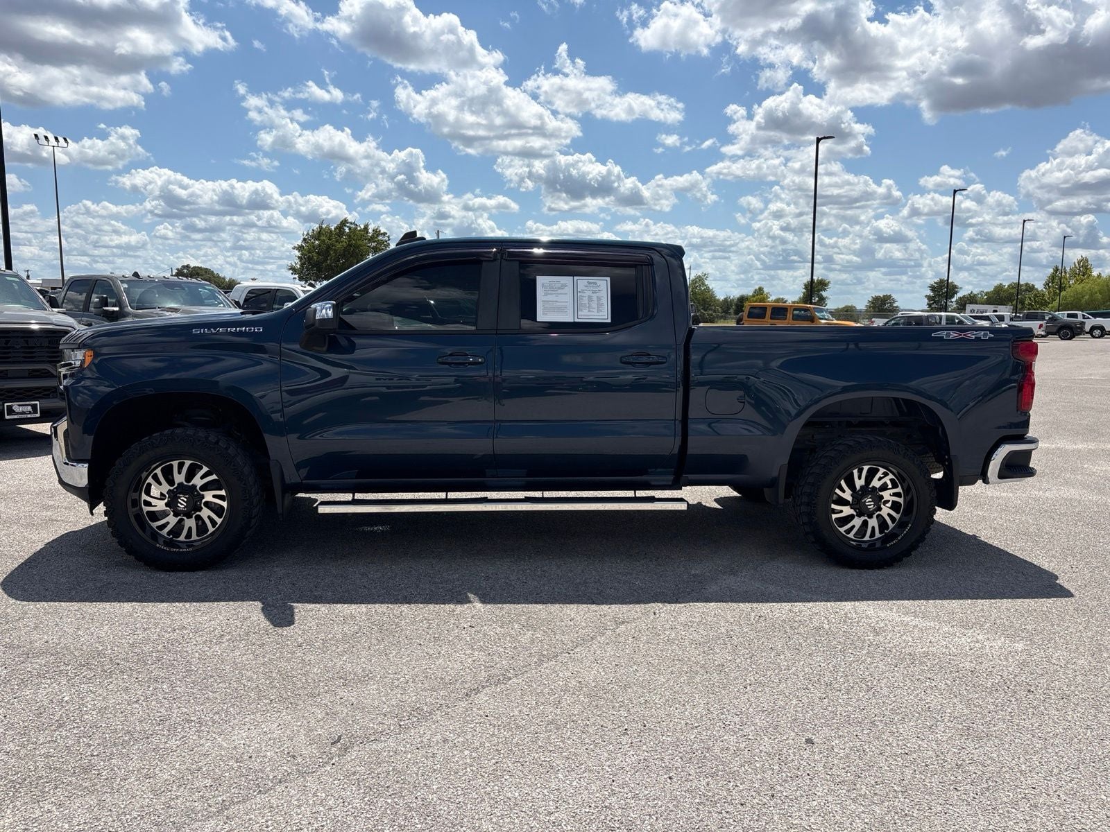 2020 Chevrolet Silverado 1500 4WD Crew Cab Standard Bed LT