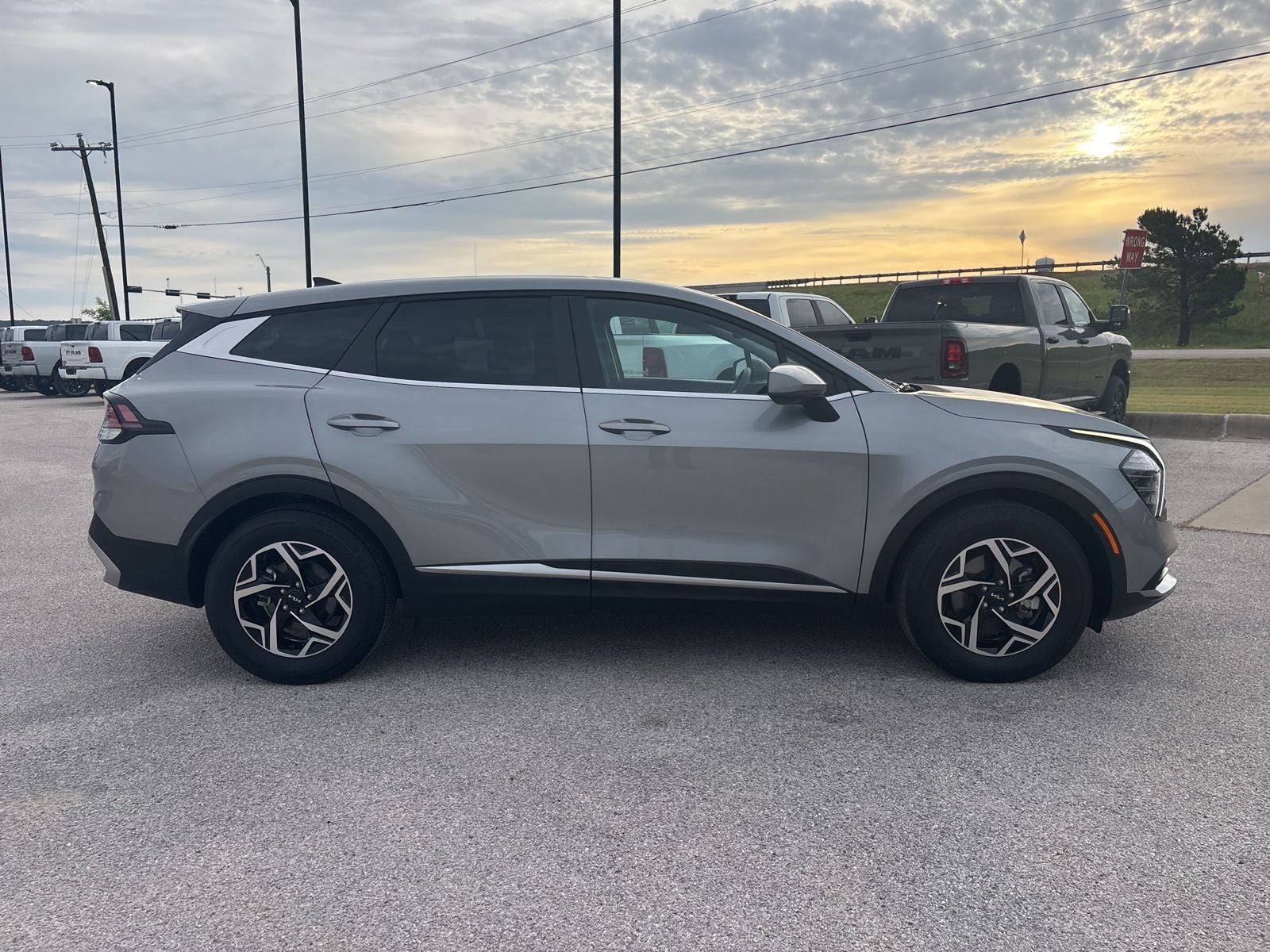 2025 Kia Sportage LX