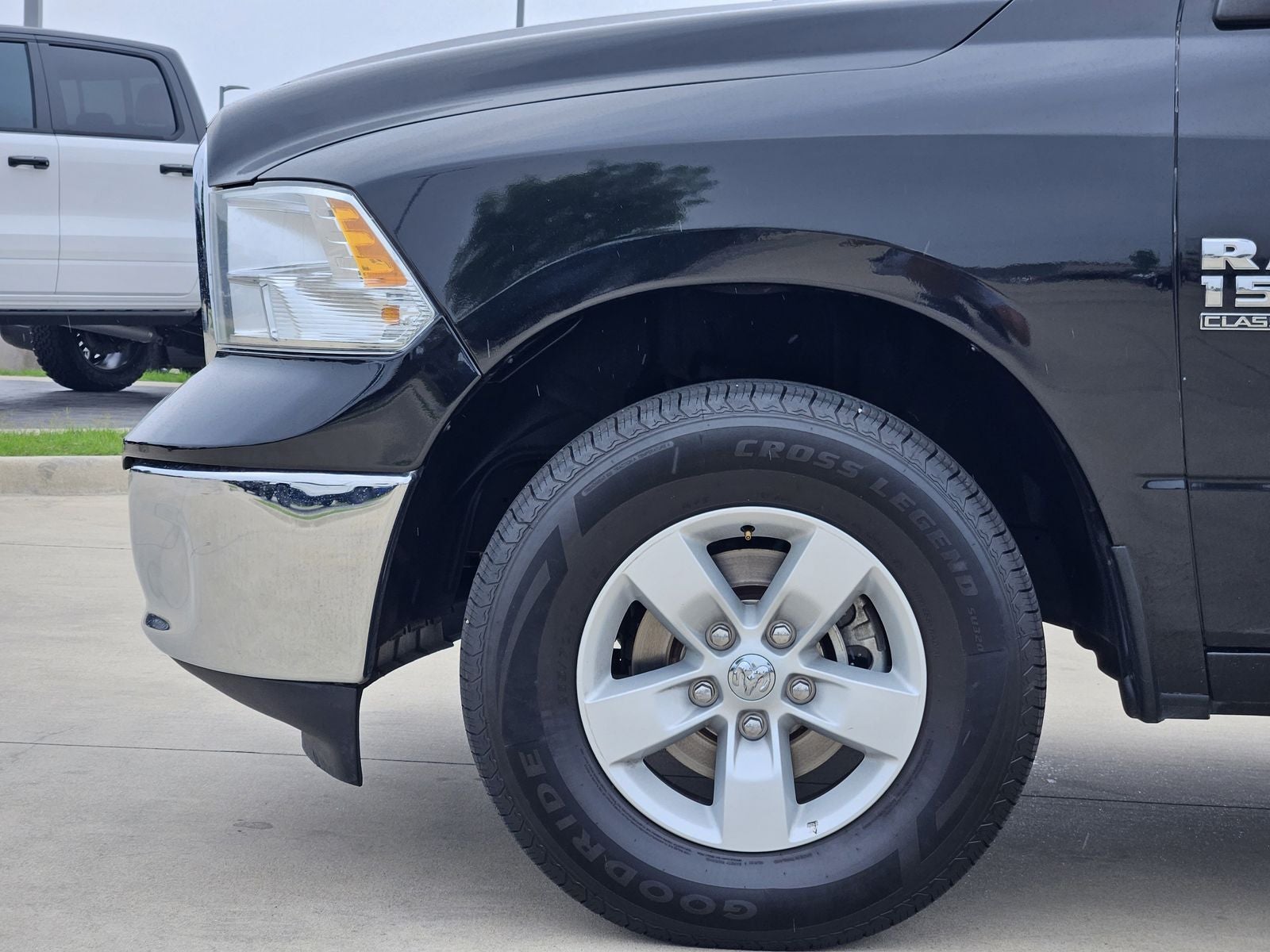 2023 RAM 1500 Classic SLT Crew Cab 4x4 5'7' Box