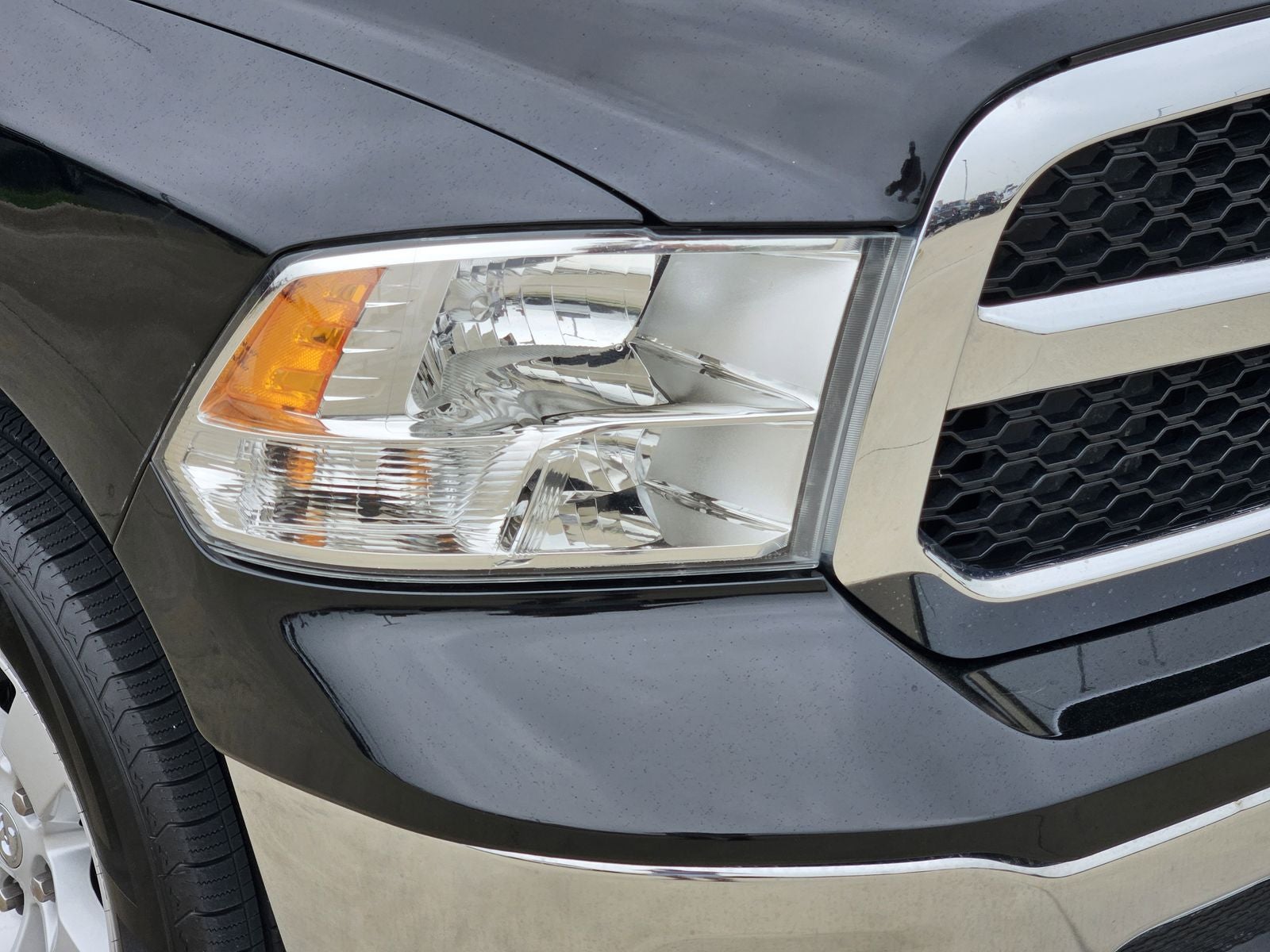 2023 RAM 1500 Classic SLT Crew Cab 4x4 5'7' Box