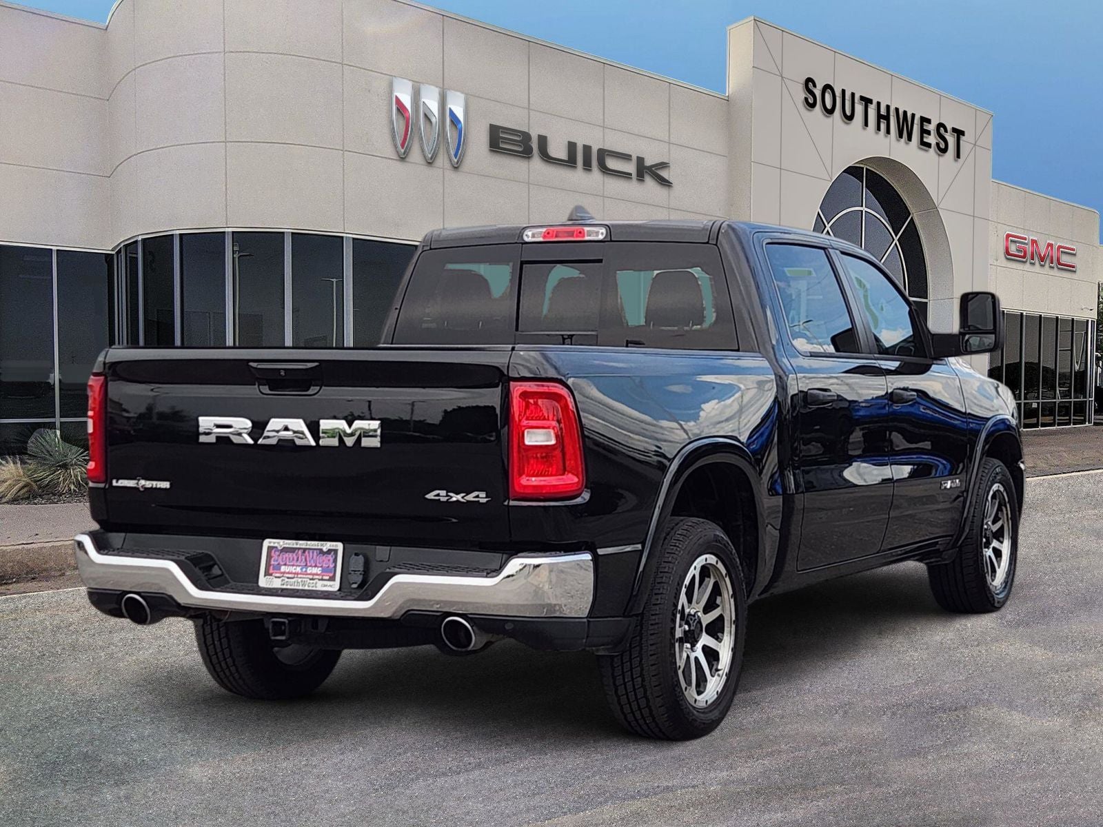 2025 RAM Ram 1500 Lone Star Crew Cab 4x4 5'7' Box