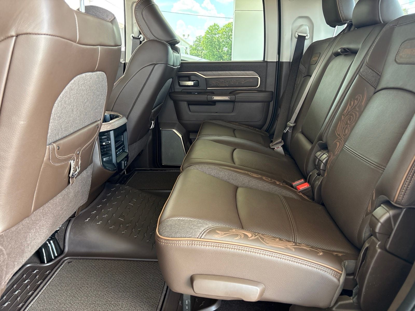 2026 RAM Ram 3500 Limited Longhorn Mega Cab 4x4 6'4' Box
