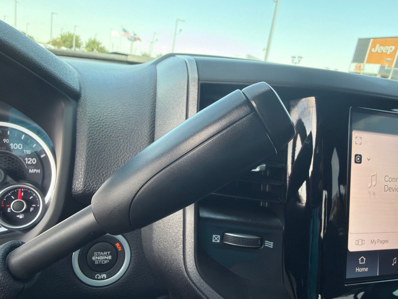 2025 RAM Ram 2500 Tradesman Crew Cab 4x2 6'4' Box