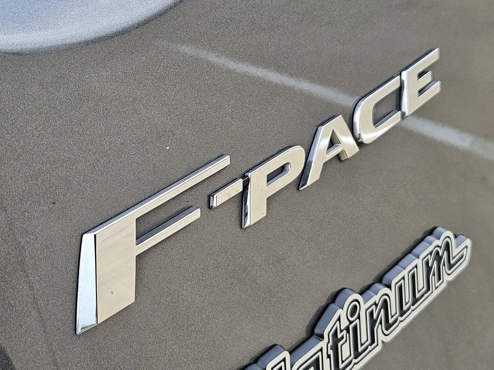 2019 Jaguar F-PACE 25t Premium