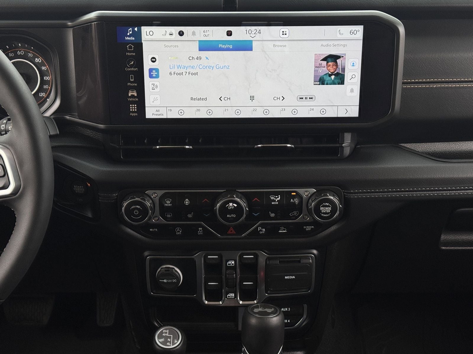 2024 Jeep Wrangler Sahara