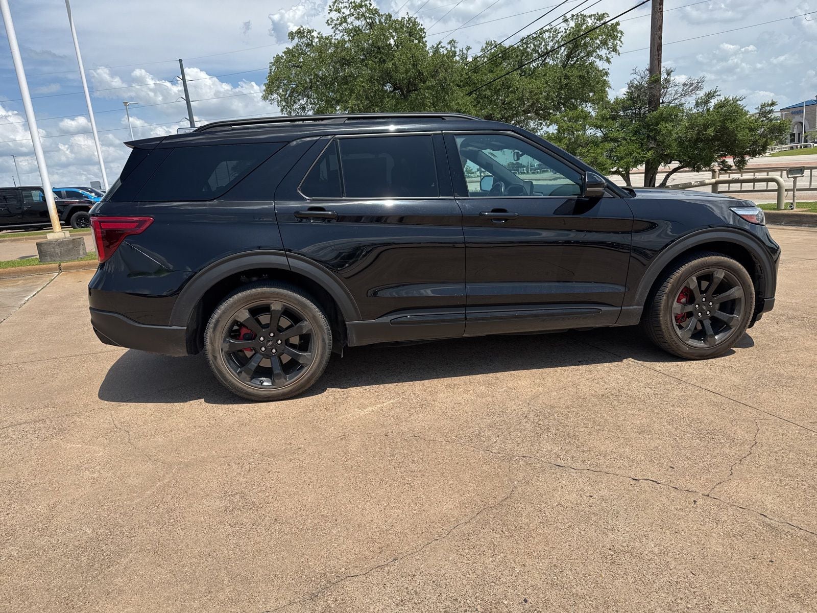 2023 Ford Explorer ST