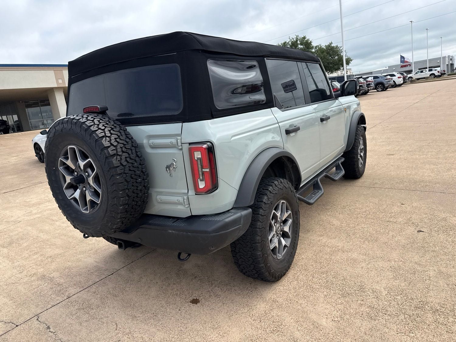 2023 Ford Bronco Badlands