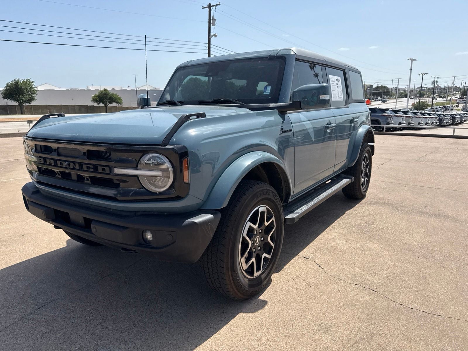 2023 Ford Bronco Outer Banks