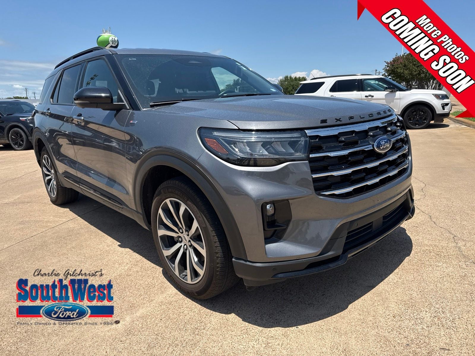2025 Ford Explorer ST-Line