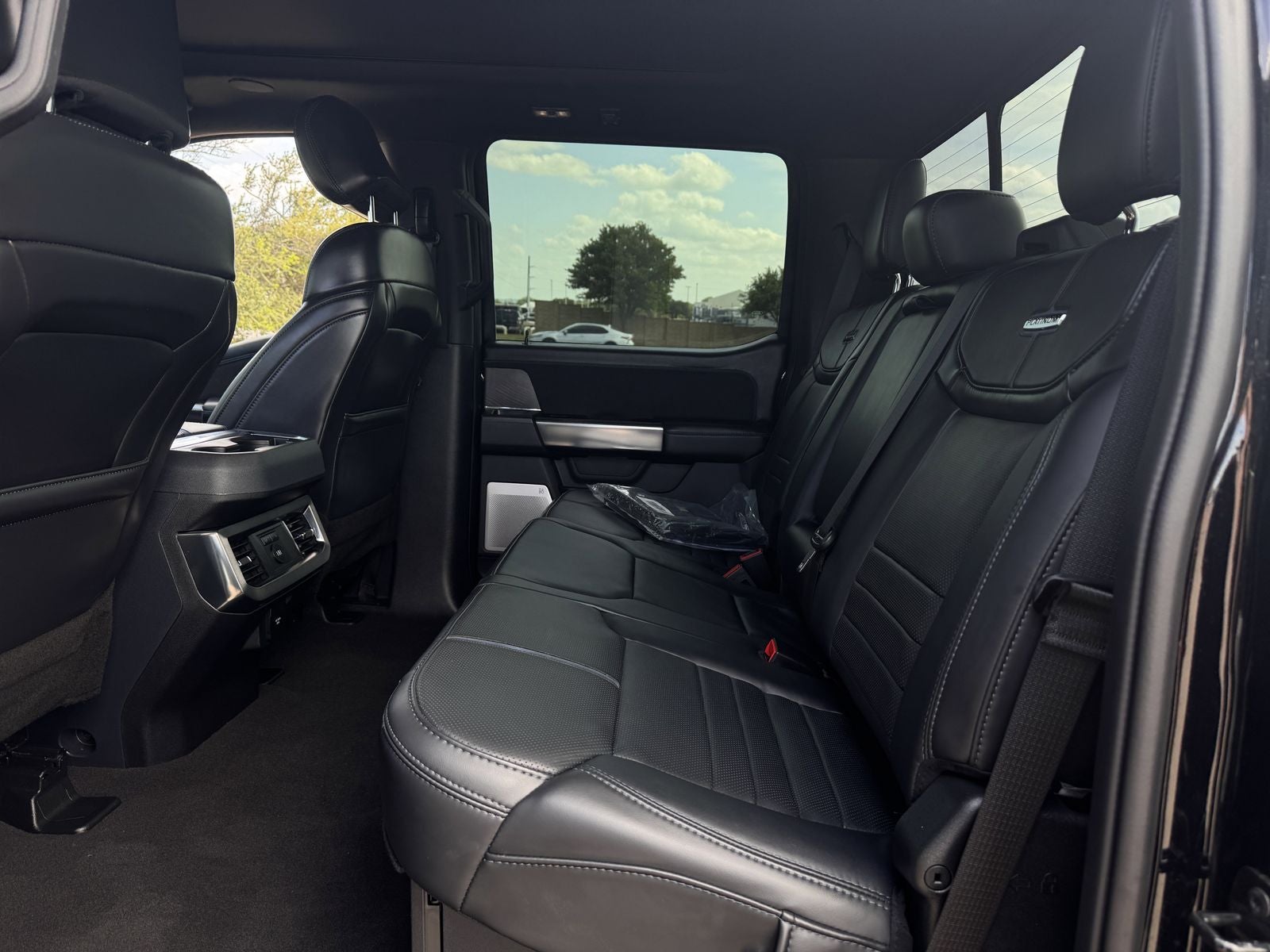 2025 Ford F-250SD Platinum