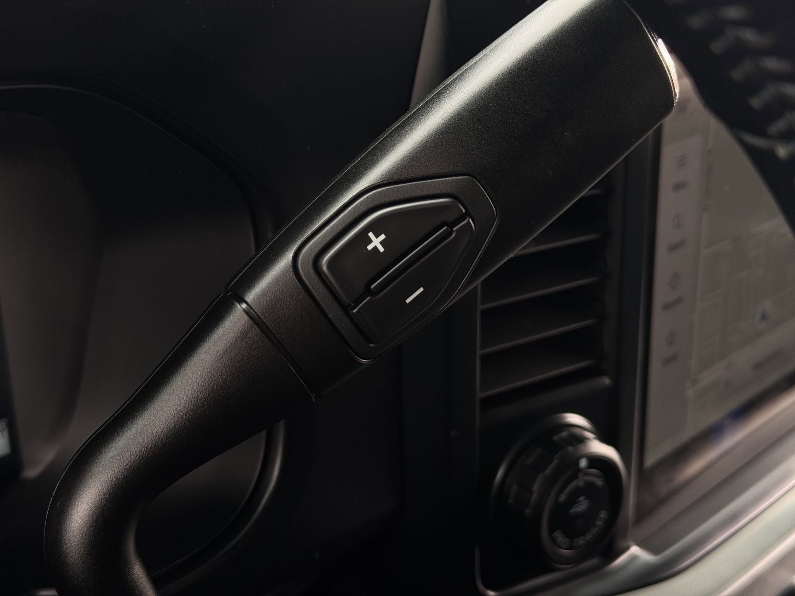 2025 Ford F-350SD Platinum