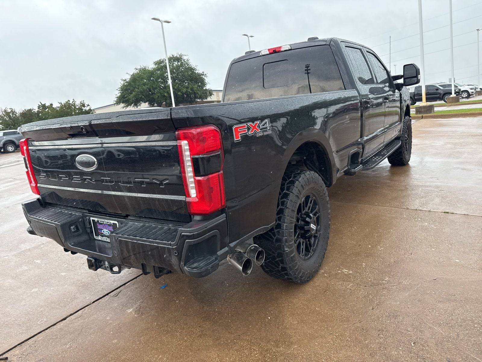2023 Ford F-350SD Lariat