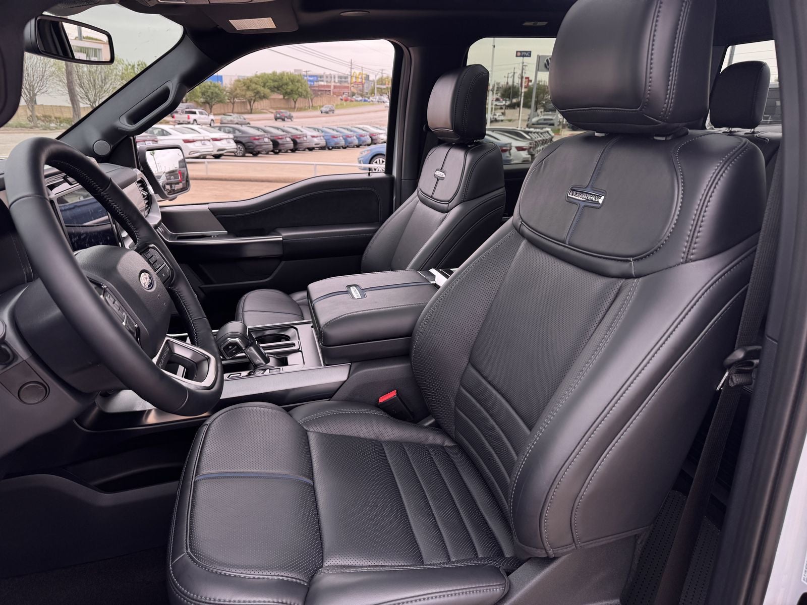 2025 Ford F-150 Platinum