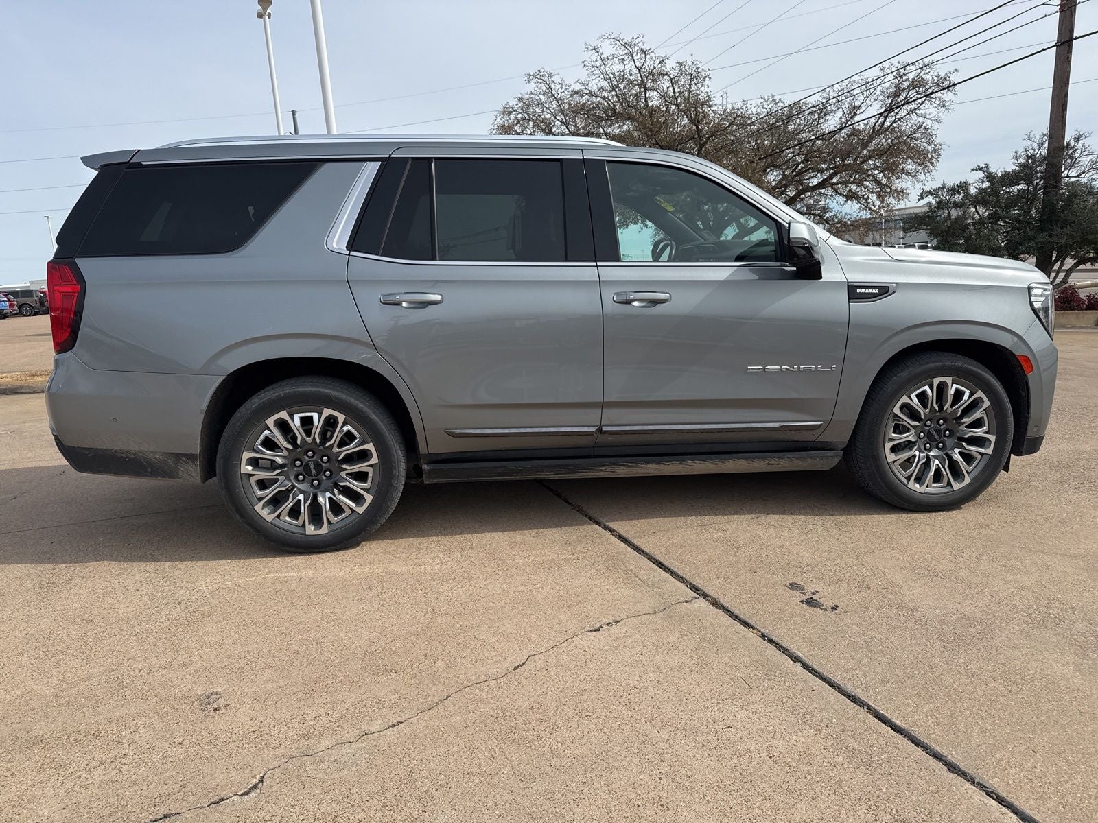 2023 GMC Yukon Denali Ultimate