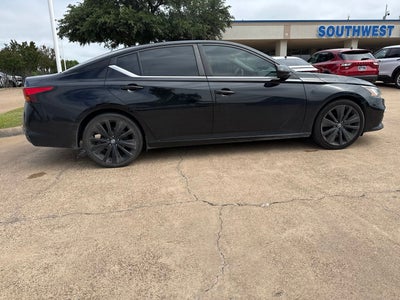 2020 Nissan Altima 2.5 SR