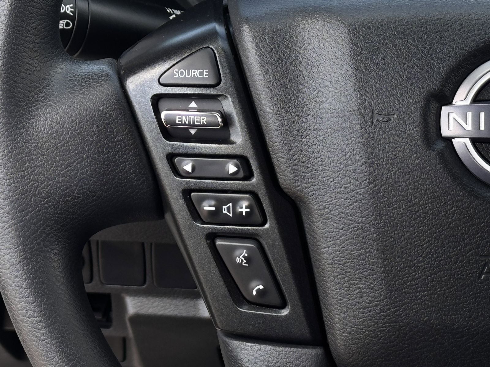 2023 Nissan Frontier S