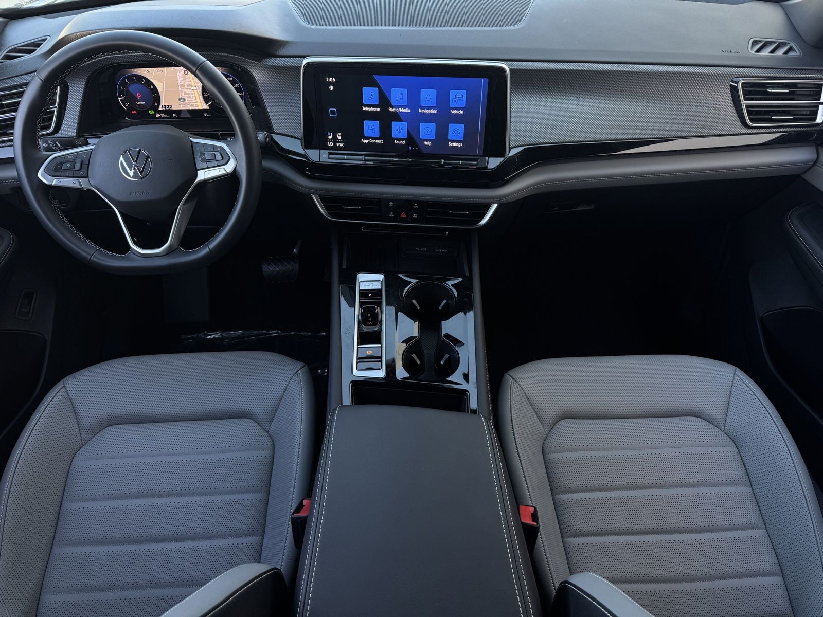 2025 Volkswagen Atlas Cross Sport 2.0T SEL