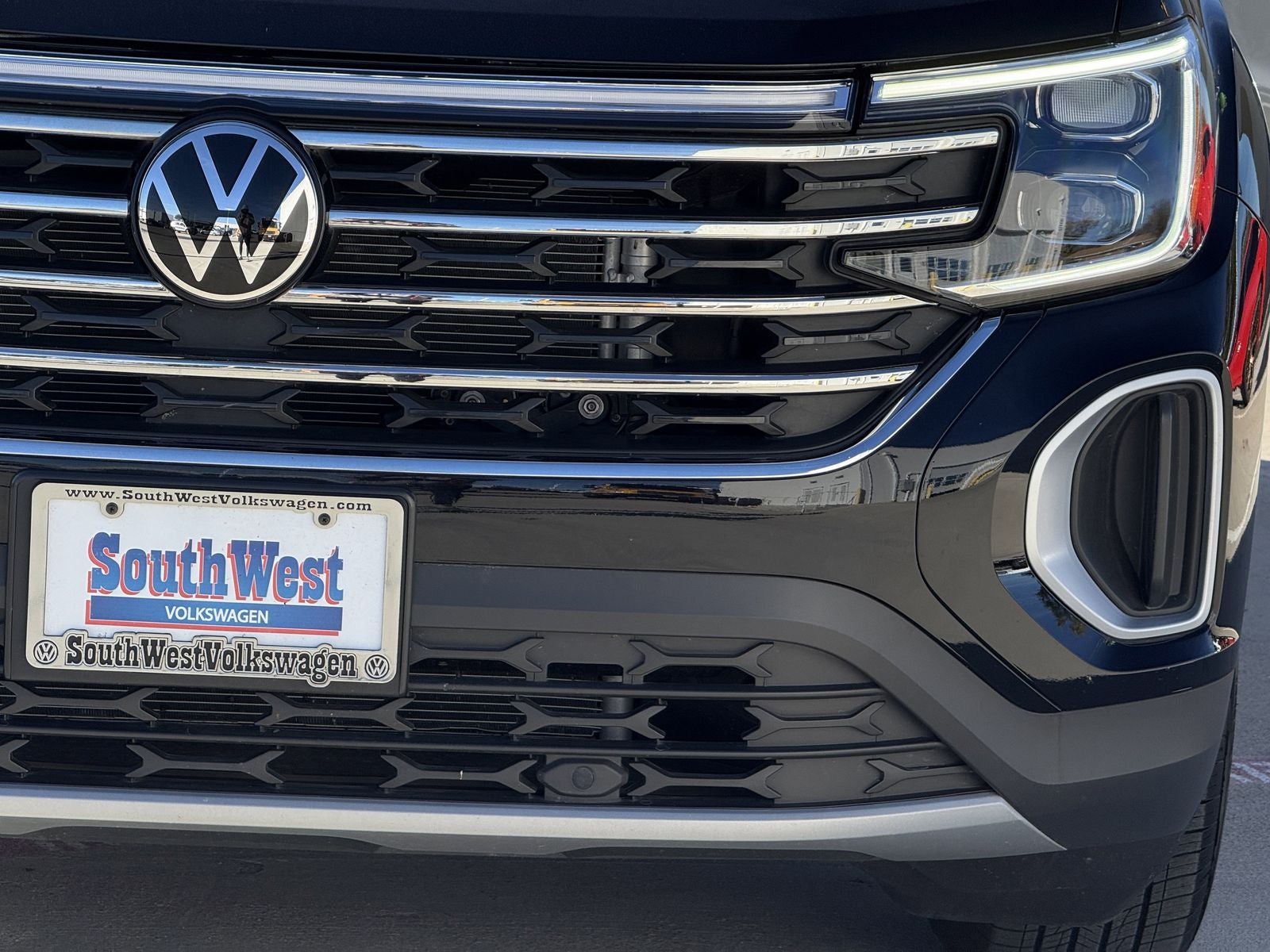 2025 Volkswagen Atlas 2.0T SE