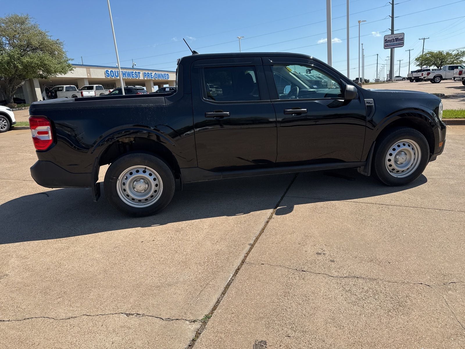 2022 Ford Maverick XL