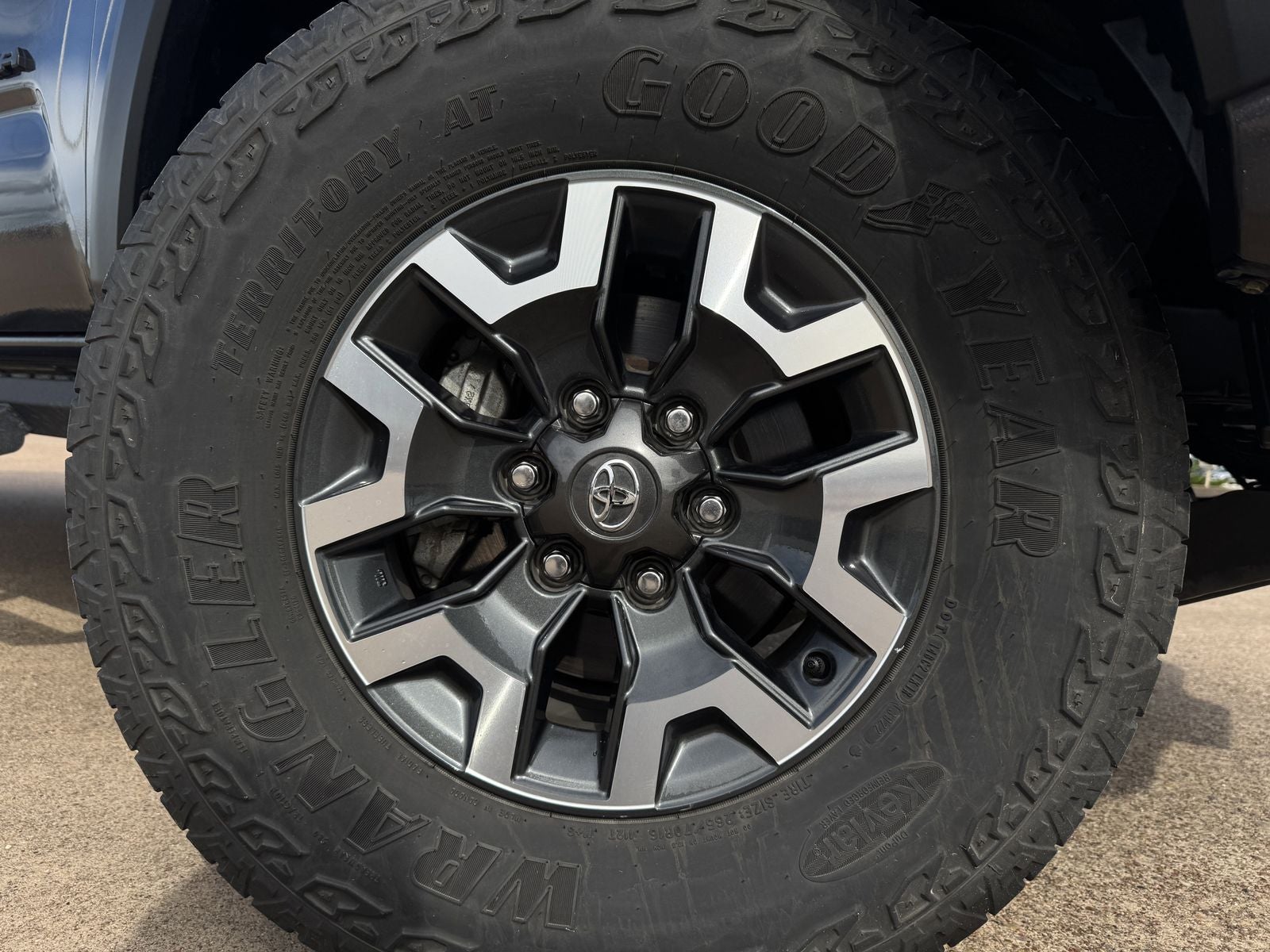 2023 Toyota Tacoma TRD Off-Road V6