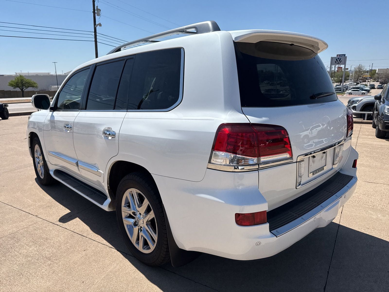 2014 Lexus LX 570