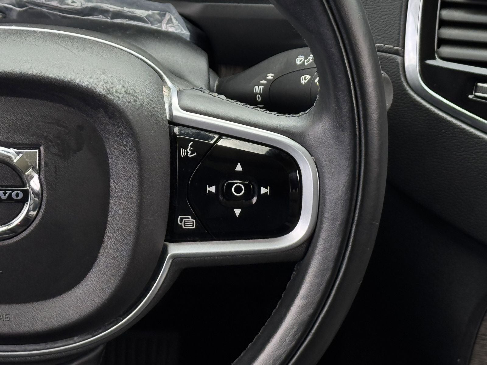 2021 Volvo XC90 T6 Inscription