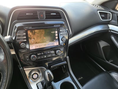 2022 Nissan Maxima SV