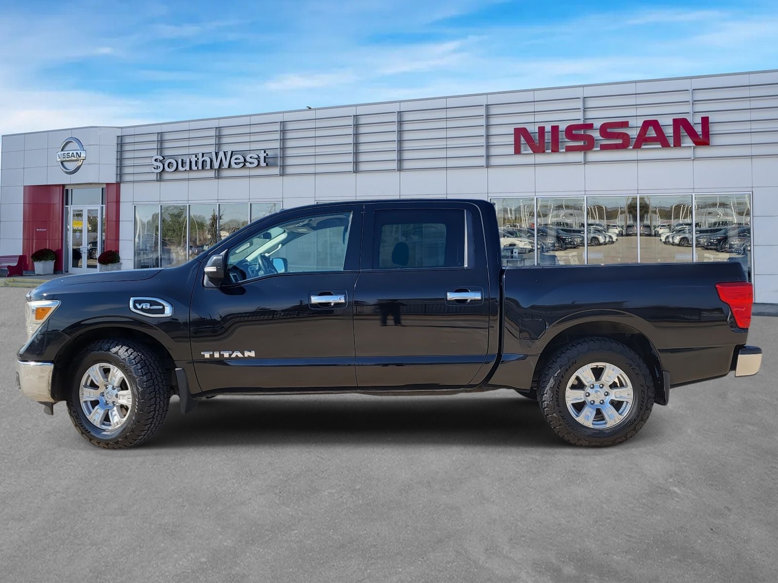 2017 Nissan Titan SV